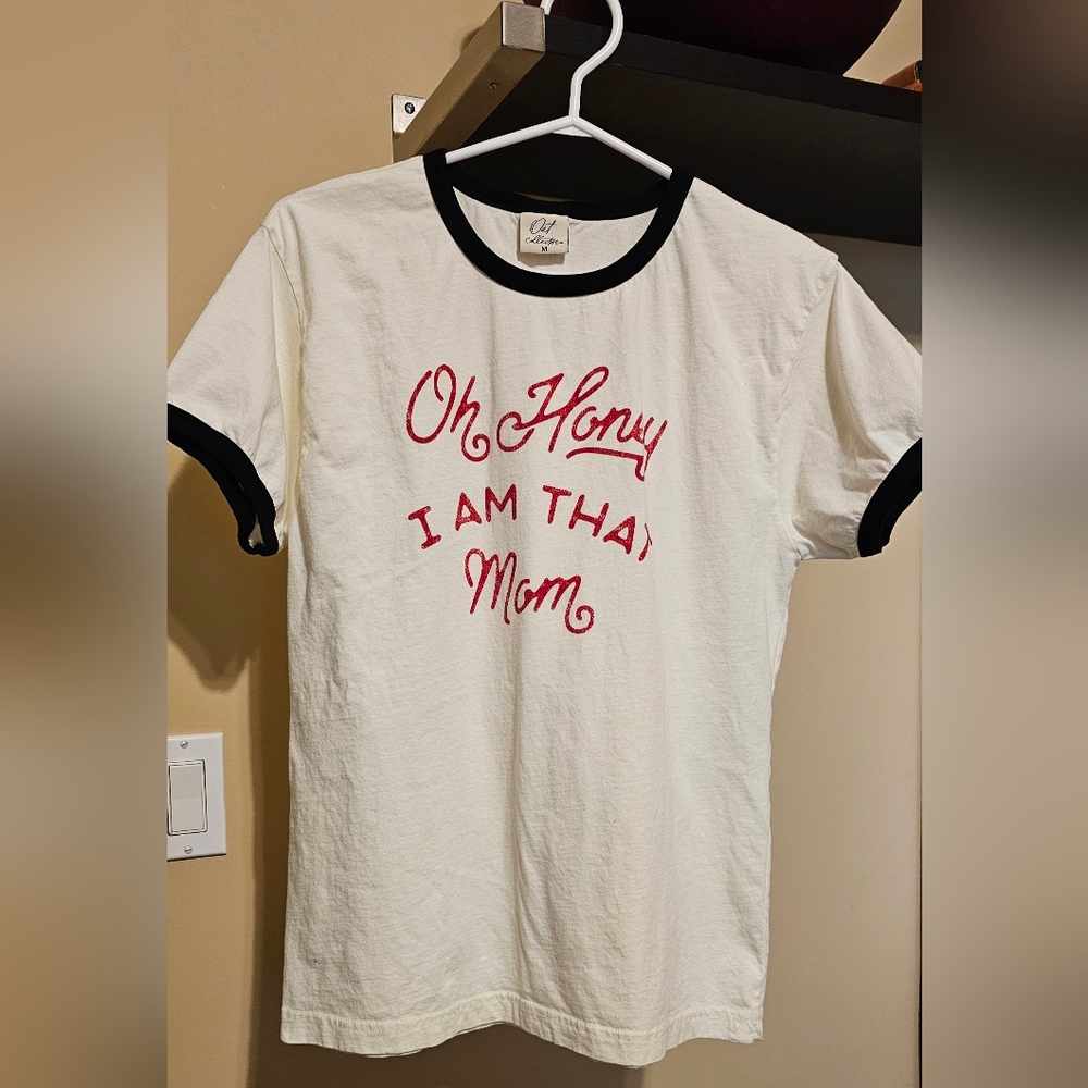 Medium Oat Collective "THAT Mom" T-shirt with Text